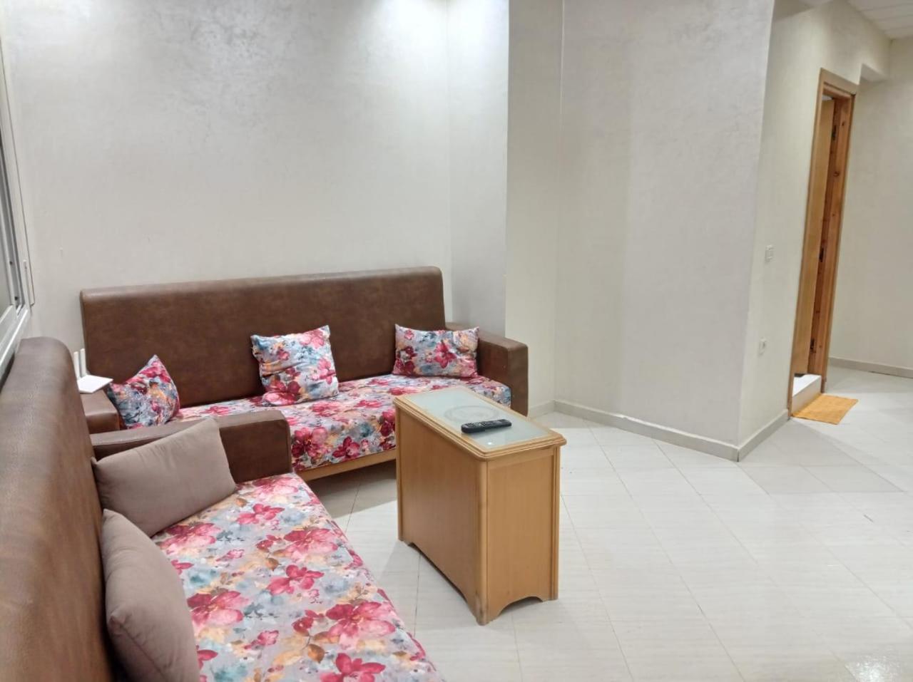 Apparts Proclub Cote Tgv Et Wifi Haute Debut Gratuit Tangier Bagian luar foto